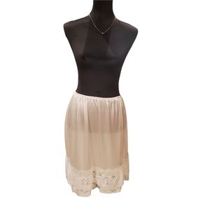 Altar'd State White Slip Skirt Extender, Size Medium